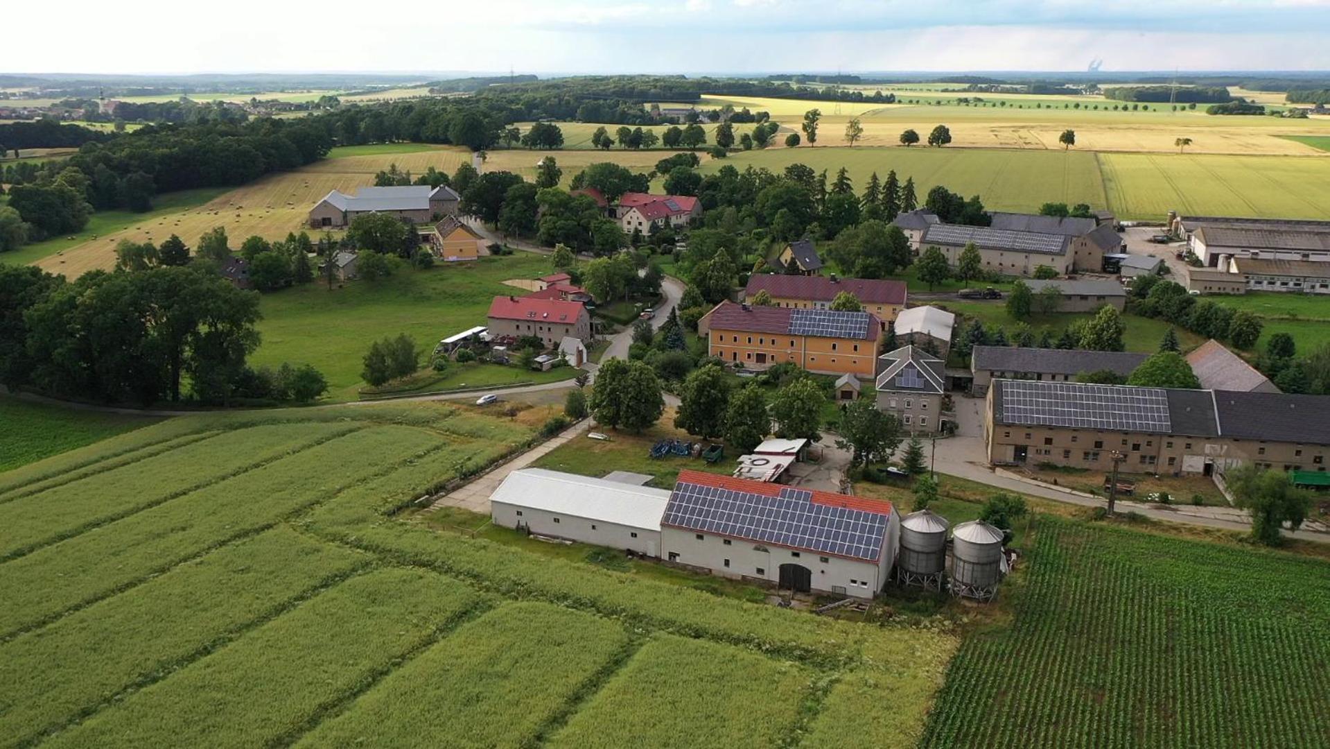 Ferienwohnungen Satkula Crostwitz エクステリア 写真